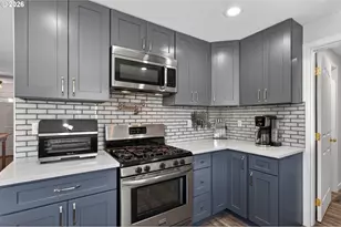 804 NE Providence Dr, Bend, OR 97701 - Photo 18