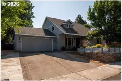 804 NE Providence Dr, Bend, OR 97701 - Photo 38