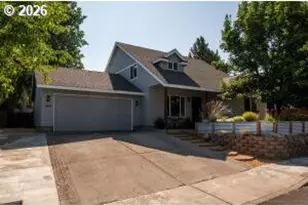 804 NE Providence Dr, Bend, OR 97701 - Photo 38