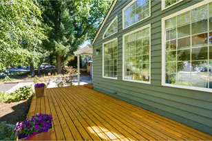 7636 SW Capitol Hill Rd, Portland, OR 97219 - Photo 4