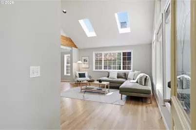 7636 SW Capitol Hill Rd, Portland, OR 97219 - Photo 6