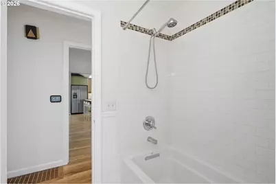 7636 SW Capitol Hill Rd, Portland, OR 97219 - Photo 24