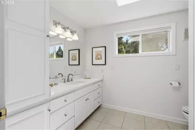 7636 SW Capitol Hill Rd, Portland, OR 97219 - Photo 32