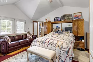 684 Bear Creek Rd, Cottage Grove, OR 97424 - Photo 24