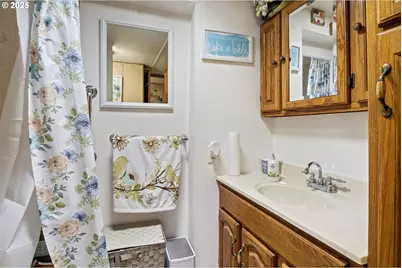 684 Bear Creek Rd, Cottage Grove, OR 97424 - Photo 32