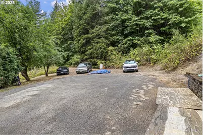 684 Bear Creek Rd, Cottage Grove, OR 97424 - Photo 4