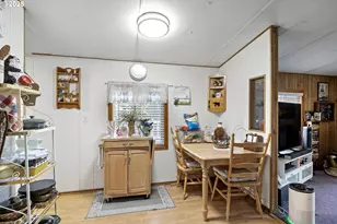 684 Bear Creek Rd, Cottage Grove, OR 97424 - Photo 22