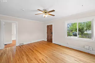 2132 SE Reedway St, Portland, OR 97202 - Photo 8