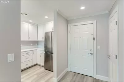 520 SE Columbia River Dr #211, Vancouver, WA 98661 - Photo 4