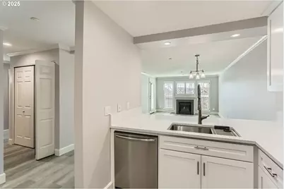 520 SE Columbia River Dr #211, Vancouver, WA 98661 - Photo 10