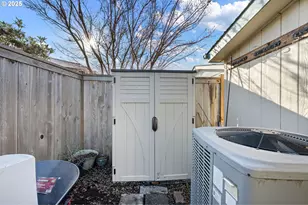 3355 N Delta Hwy, Eugene, OR 97408 - Photo 34