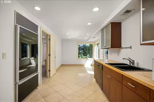 4260 SW Council Crest Dr, Portland, OR 97239 - Photo 38