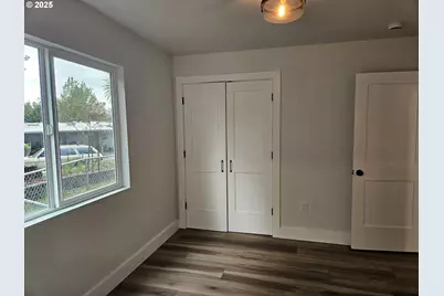 1162 E 1st Pl, Coquille, OR 97423 - Photo 16