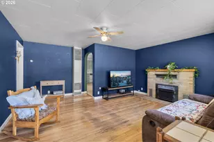 2402 NE 3rd St, Prineville, OR 97754 - Photo 6