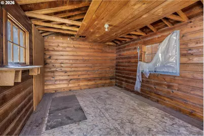 2402 NE 3rd St, Prineville, OR 97754 - Photo 26