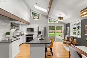 7355 SW Delaware Cir, Tualatin, OR 97062 - Photo 14