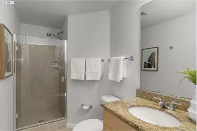 1620 NE Broadway St #232, Portland, OR 97232 - Photo 22