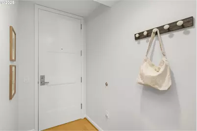 1620 NE Broadway St #232, Portland, OR 97232 - Photo 4