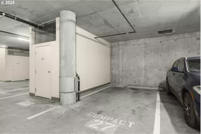 1620 NE Broadway St #232, Portland, OR 97232 - Photo 30