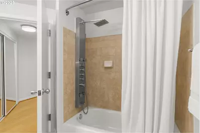 1620 NE Broadway St #232, Portland, OR 97232 - Photo 20