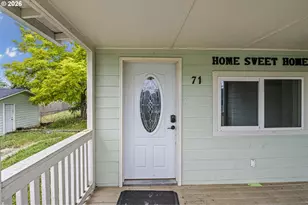 71 SE Ronald St, Winston, OR 97496 - Photo 6