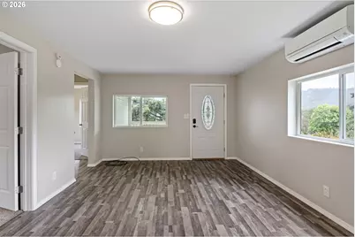 71 SE Ronald St, Winston, OR 97496 - Photo 10