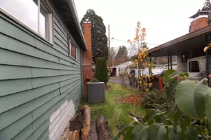 324 W Berdine St, Roseburg, OR 97471 - Photo 16