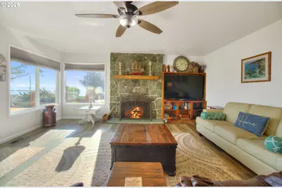 19 Otter Ter, Brookings, OR 97415 - Photo 6