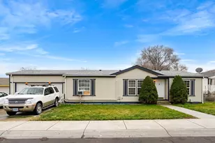 936 Honey Do St, The Dalles, OR 97058 - Photo 12