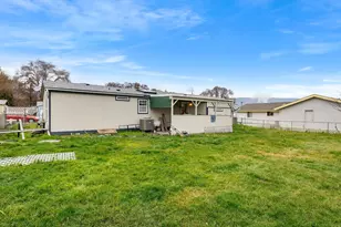 936 Honey Do St, The Dalles, OR 97058 - Photo 10