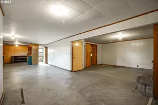 5910 W A St, West Linn, OR 97068 - Photo 28