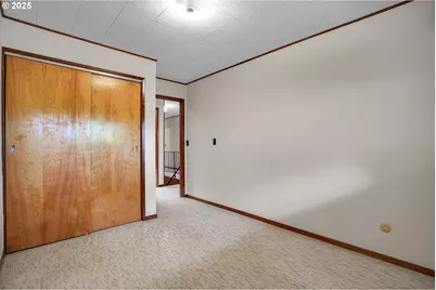 5910 W A St, West Linn, OR 97068 - Photo 24