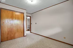 5910 W A St, West Linn, OR 97068 - Photo 24