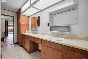 5910 W A St, West Linn, OR 97068 - Photo 22