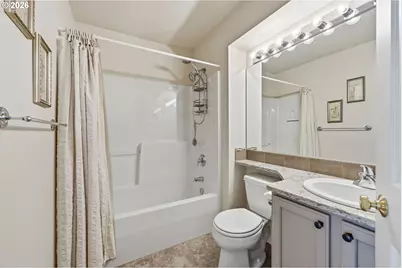 6679 NE Rosebay Dr, Hillsboro, OR 97124 - Photo 28
