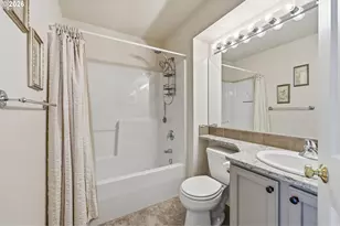6679 NE Rosebay Dr, Hillsboro, OR 97124 - Photo 28