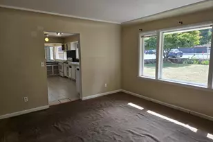 15705 SE Powell Blvd, Portland, OR 97236 - Photo 14