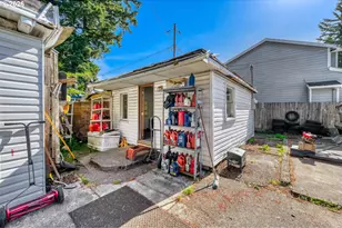 15705 SE Powell Blvd, Portland, OR 97236 - Photo 32