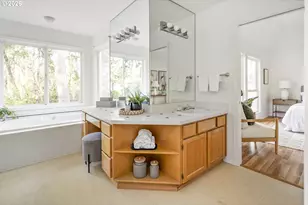 3321 SW Vesta Ct, Portland, OR 97219 - Photo 18