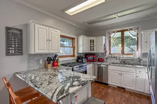 340 NE 2nd St, Oakland, OR 97462 - Photo 18