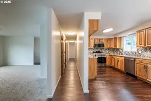 950 NE 1st St, Bandon, OR 97411 - Photo 18