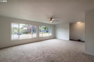 950 NE 1st St, Bandon, OR 97411 - Photo 12