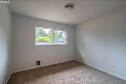 950 NE 1st St, Bandon, OR 97411 - Photo 30