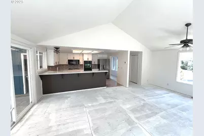 1794 Kings North St, Eugene, OR 97401 - Photo 8