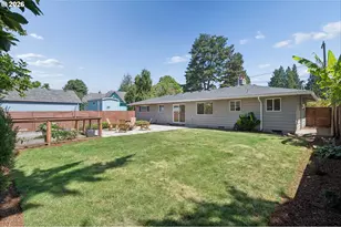 9609 N Van Houten Ave, Portland, OR 97203 - Photo 24