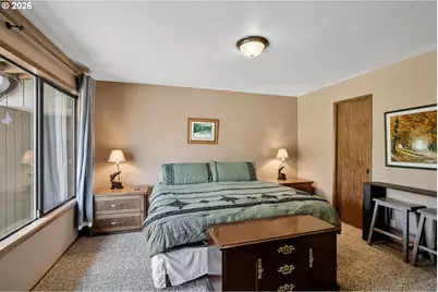 46725 Goodpasture Rd, Vida, OR 97488 - Photo 10