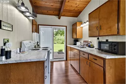 46725 Goodpasture Rd, Vida, OR 97488 - Photo 24