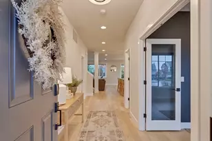 2918 N Juniper Dr, Newberg, OR 97132 - Photo 10