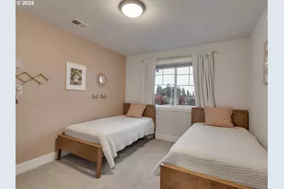 2918 N Juniper Dr, Newberg, OR 97132 - Photo 30