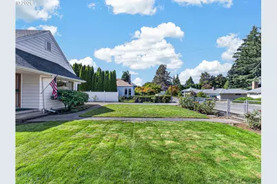 3328 SE Olsen St, Milwaukie, OR 97222 - Photo 32